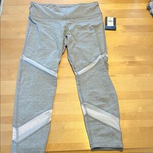 Gap Fit Gray and White Leggings